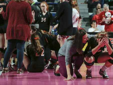 Springville’s state volleyball title hopes dashed in five-set loss to LeMars Gehlen