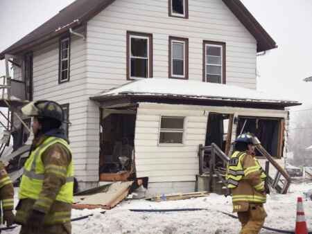 Two rescued from Washington house after Monday morning explosion
