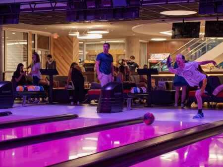 New bowling alley, arcade opens in Iowa City