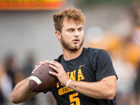 With Petras out, Iowa turns to Labas, May at QB
