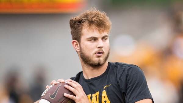 With Petras out, Iowa turns to Labas, May at QB