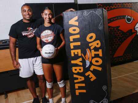 Claude and Nia Howard: Dad and daughter, coach and setter