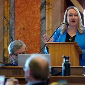 All-female team to lead Iowa House Democrats