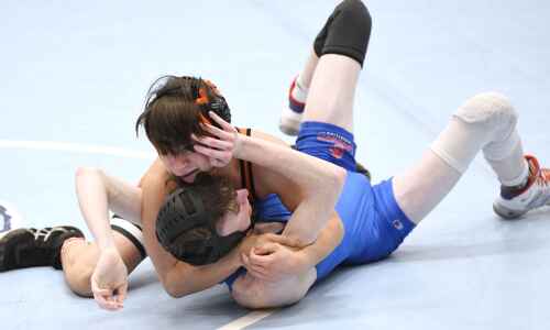 Dedication pays off for Prairie state wrestling qualifier Dylan Munson