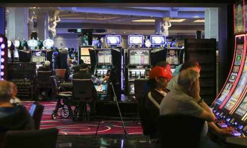 Iowa casinos heading for record revenues