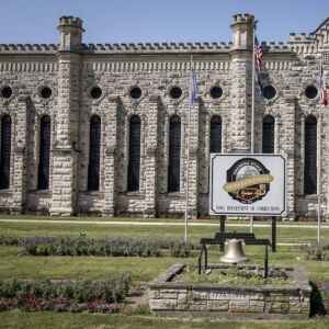 Anamosa penitentiary on restricted movement while unknown substance investigated
