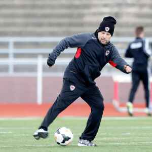 ‘Brink’ is back as Linn-Mar boys’ soccer coach