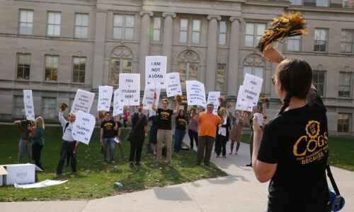 University of Iowa grad students demand more pay, no tuition or fees