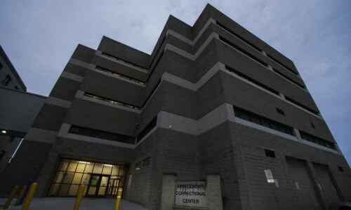 Linn County Jail overtime spurs deputy complaints, resignations