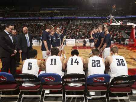 IHSAA condenses boys’ basketball state tournament to 5 days
