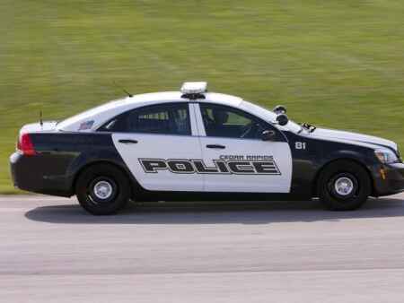 Police investigating possible stabbing in SW Cedar Rapids Thursday