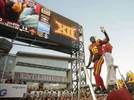 Iowa State football bowl projections: Where the Cyclones are picked after Week 9 win over…
