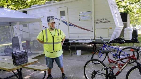 Iowa campground hosts busy amid COVID-19