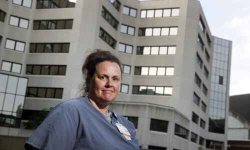 UI hospitals workers seek judge ruling in unfair pay lawsuit