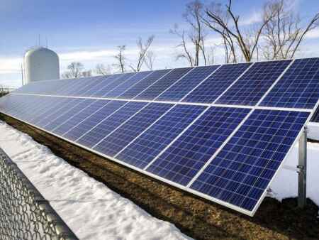 Cedar Rapids, Hiawatha solar project save taxpayers thousands, report finds
