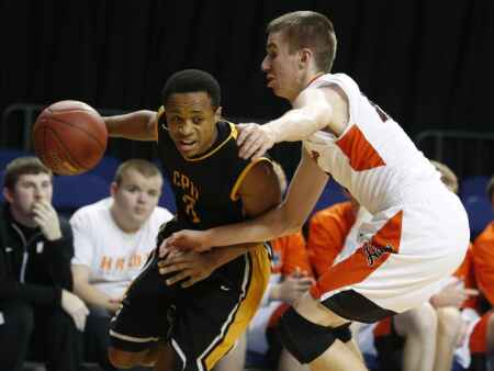 Clutch 3-pointer, defensive stops late allow West Delaware to top Center Point-Urbana, 54-51