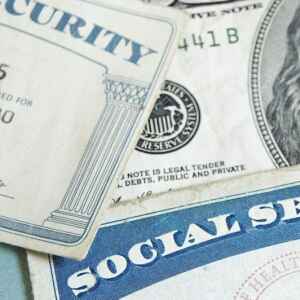 Ernst, Feenstra seek review of Iowa Social Security office