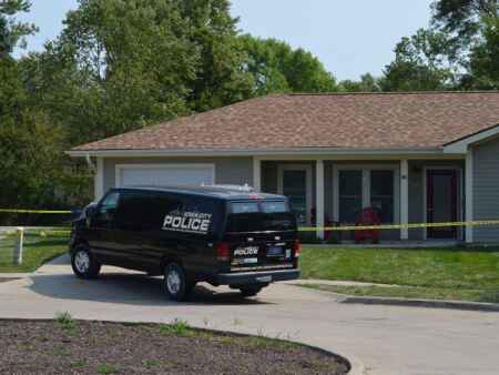 Murder-suicide identified as causes of death in Iowa City case