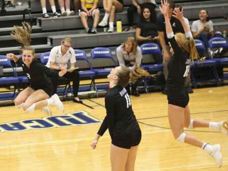 Linn-Mar connection a key to Kirkwood volleyball success