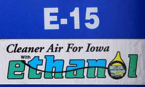 Iowa lawmakers move to ease ethanol transition for gas stations