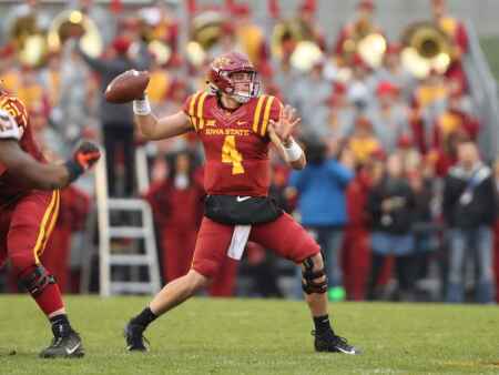 Zeb Noland ready to take over Iowa State offense if called upon