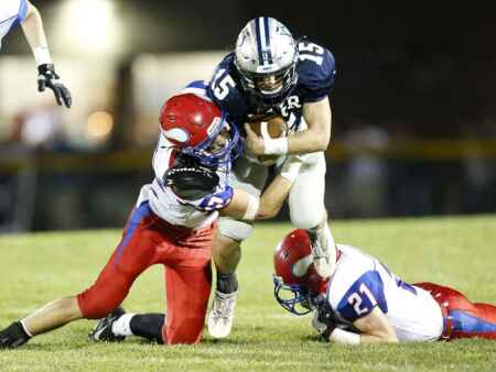 No. 1 Cedar Rapids Xavier football overcomes penalty calls in 37-0 shutout of Independence