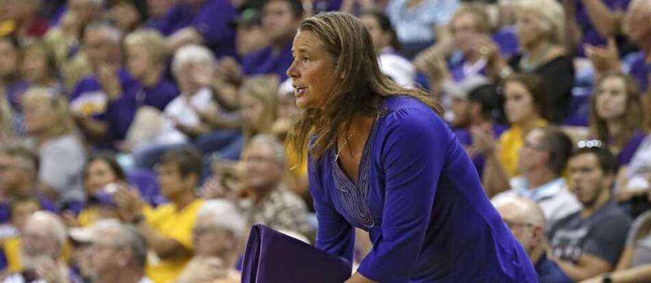 NCAA volleyball tournament begins Friday for UNI, Iowa State