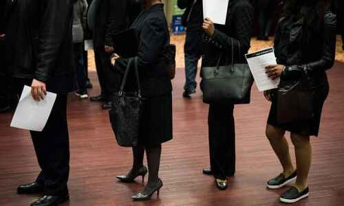 Iowa sees small dip in unemployment claims in last full week of August