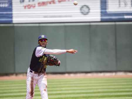 Cedar Rapids Kernels closing in on Midwest League playoff berth