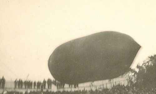 PIECE OF HISTORY: Airship comes to Cedar Rapids