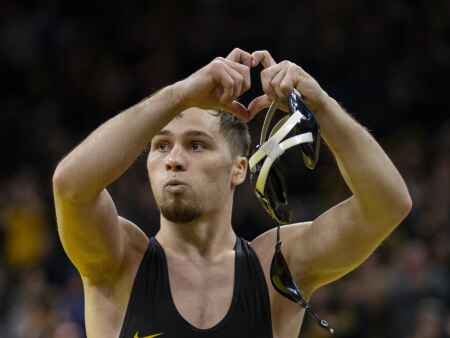 Hawkeyes dominate Cowboys on the mat