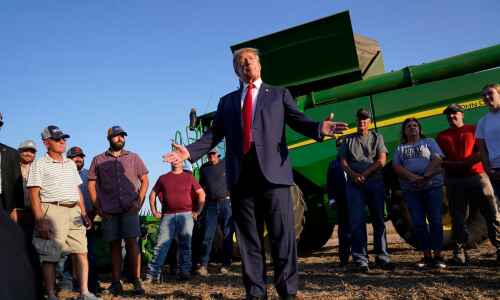 Trump focuses on farmers during Iowa campaign trip just ahead of civil fraud trial