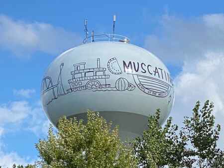 Meet the artist who’s giving Iowa water towers a makeover