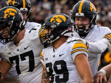 Wisconsin-Iowa predictions and viewing guide