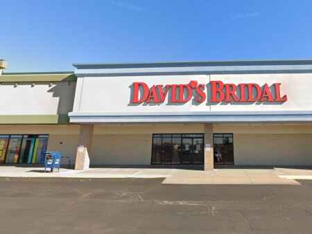 David’s Bridal laying off nearly 100 Iowa employees