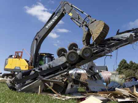 Raft of tornadoes damages scores of homes in Iowa