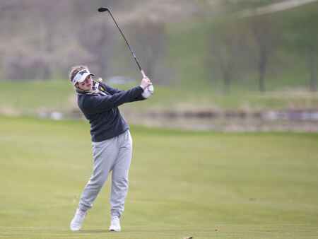 Arthritis is challenging, not defining for Liberty golfer Bella Pettersen