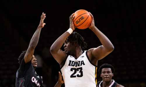 Sharing, protecting ball have been Hawkeye hoopers’ strong suits
