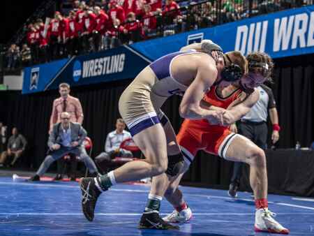 D-III wrestling notes: Jacob Krakow finishes career as an All-American
