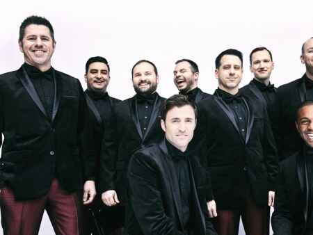 Straight No Chaser bringing a cappella holiday sounds to I.C.