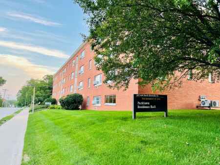Facing housing crunch, UI reopening residence hall, nixing quarantine space
