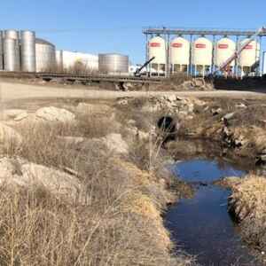 Iowans ask for formal probe, higher fines for fertilizer spill that killed 750K fish