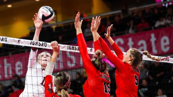 Photos: Mount Vernon vs. Davenport Assumption in 3A Iowa state volleyball semifinals