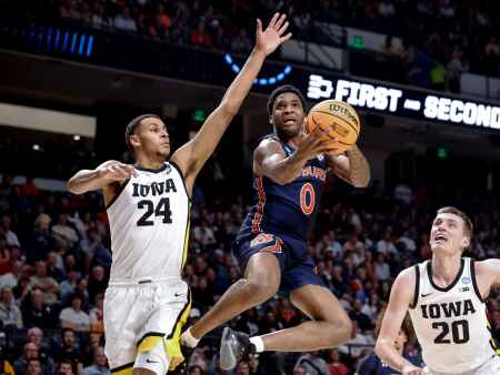 Hawkeyes ousted by Auburn in NCAA first-round game, 83-75