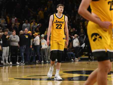 Wild overtime ends with Wisconsin “stealing” a victory from Hawkeyes