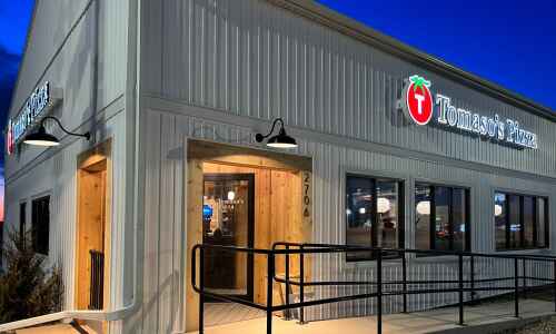Tomaso’s opens in new location