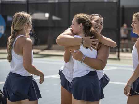 Cedar Rapids Xavier sweeps Class 1A girls’ state tennis titles