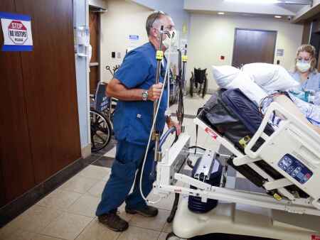 Iowa COVID-19 hospitalizations decline, but new cases steady