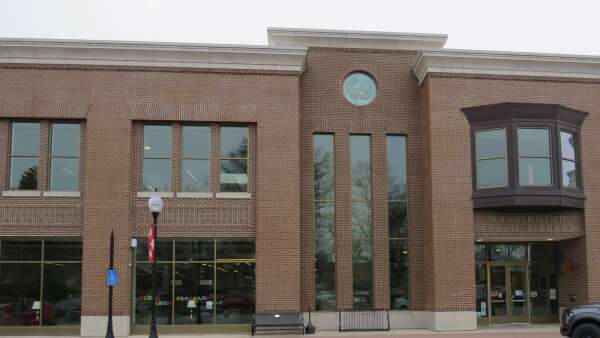 Washington library seeks new trustee