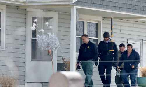 Two dead in home in rural Linn County